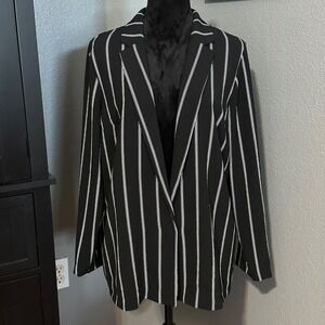 H&M Blazer Size L Black White Pinstripe Jacket NWT Modern Minimalist Office Chic
